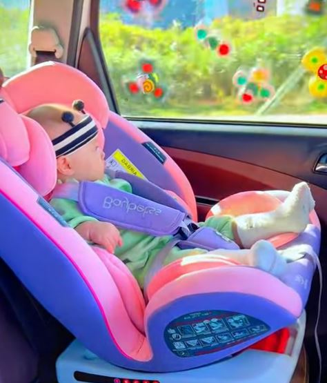 when to travel with newborn by car